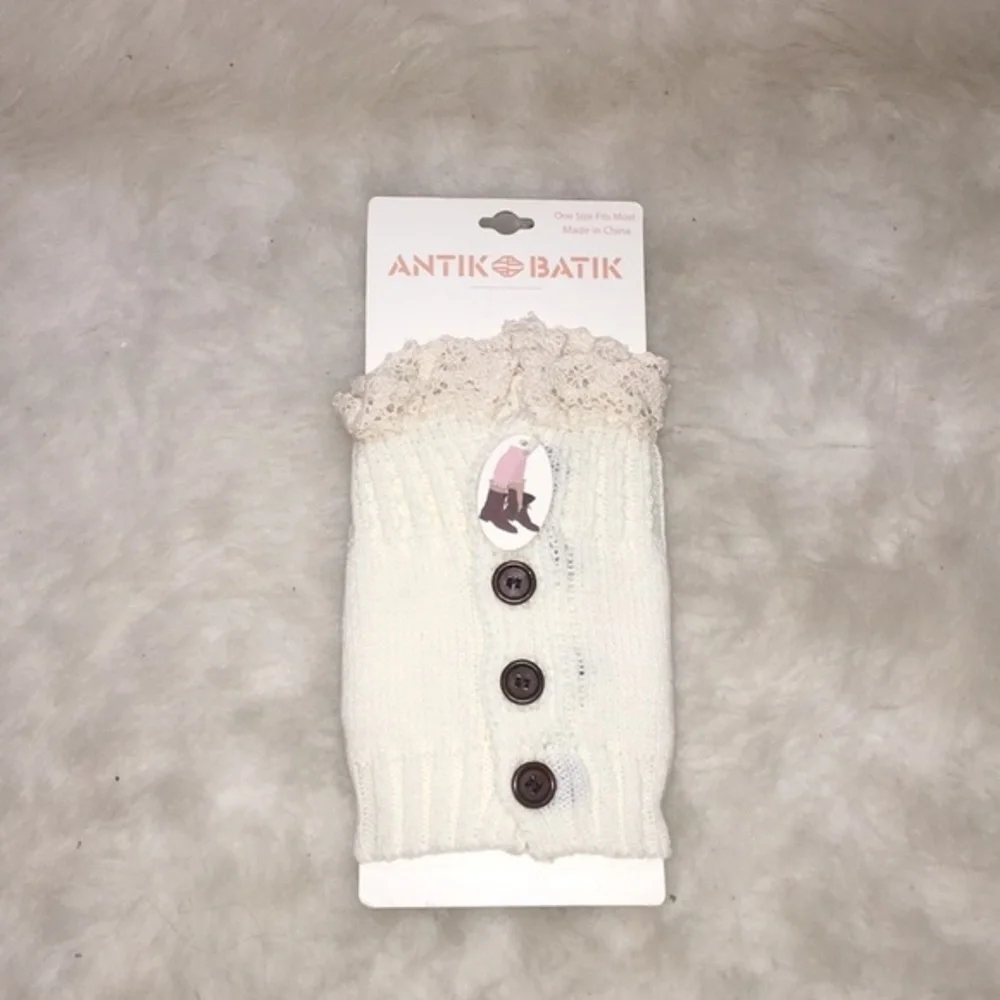 Boot cuff toppers with lace trim and wood‎ buttons